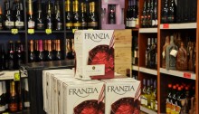 franzia_red_wine